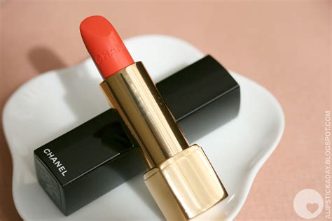 chanel excentrique lipstick review|Chanel lipstick life expectancy.